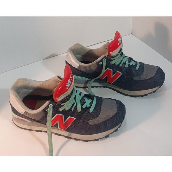 New Balance 574 WL574WHC Women’s 8.5 Navy Red Retro Sneakers Dad Shoe Y2K Core - Picture 5 of 6